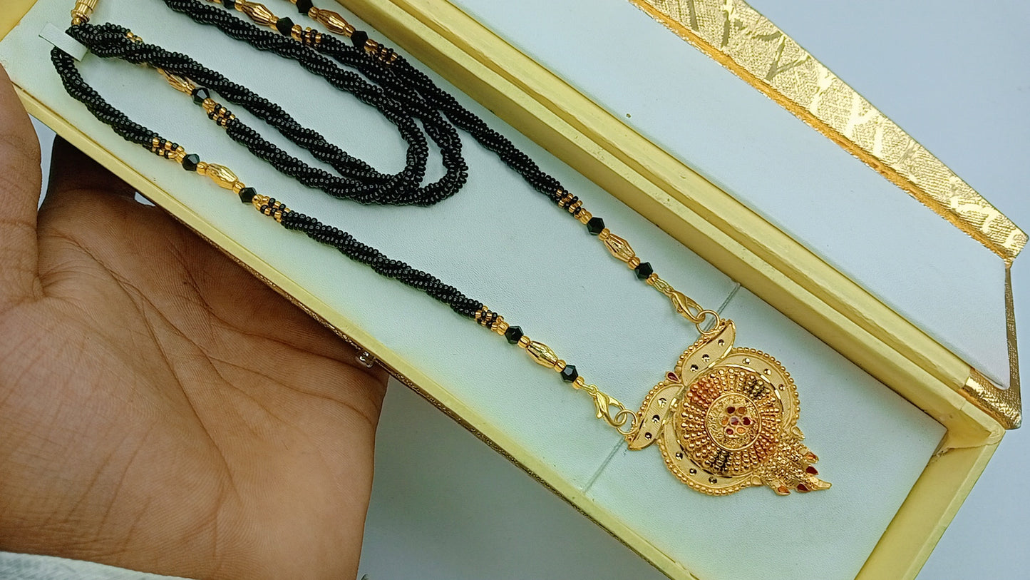 Small mangalsutra