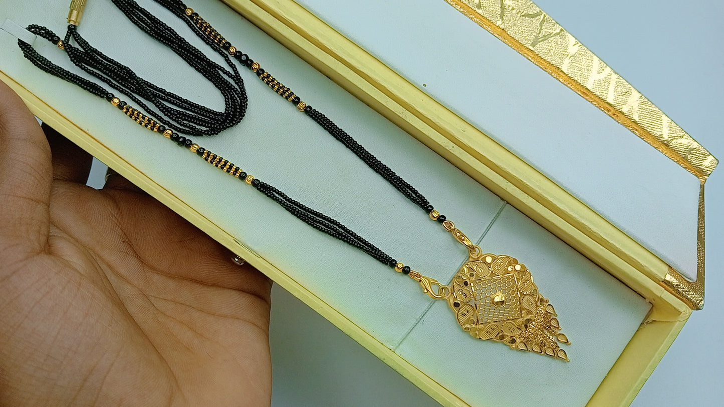 Small mangalsutra