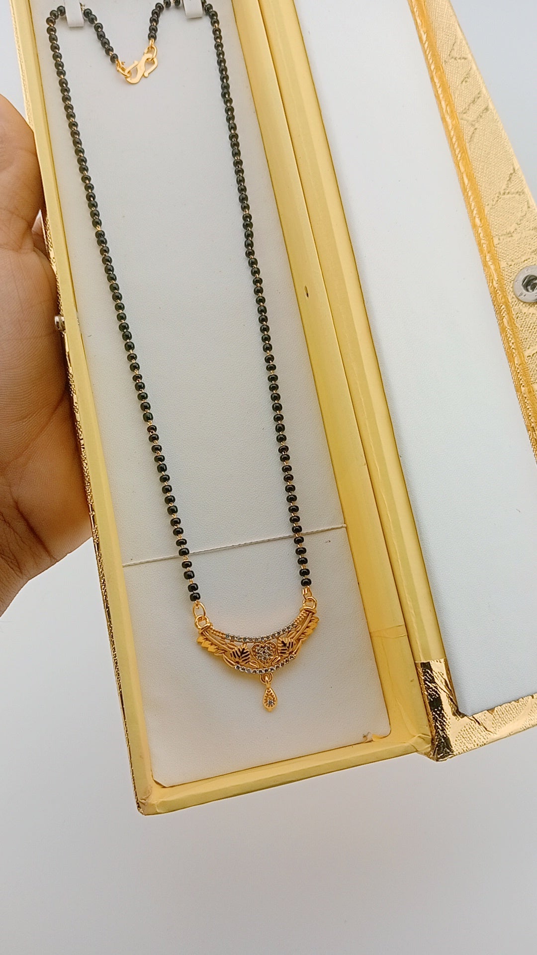 Fancy mangalsutr