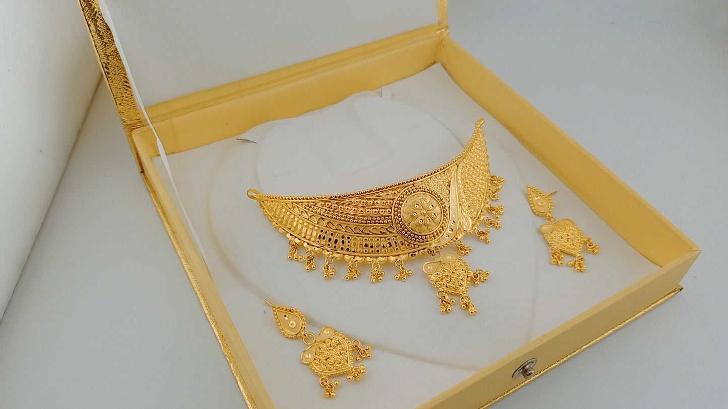 Chokor Necklace