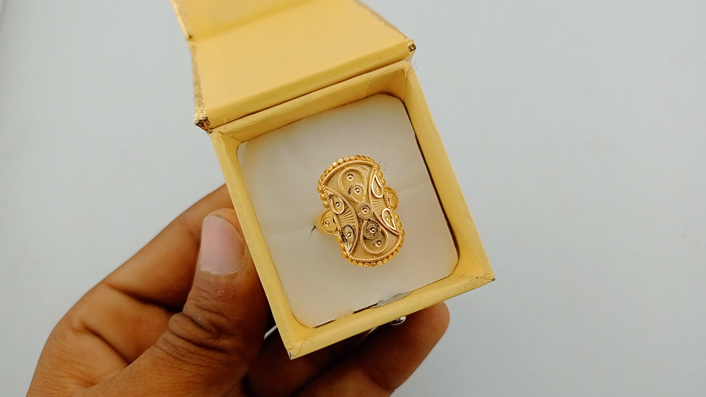 Fancy ring