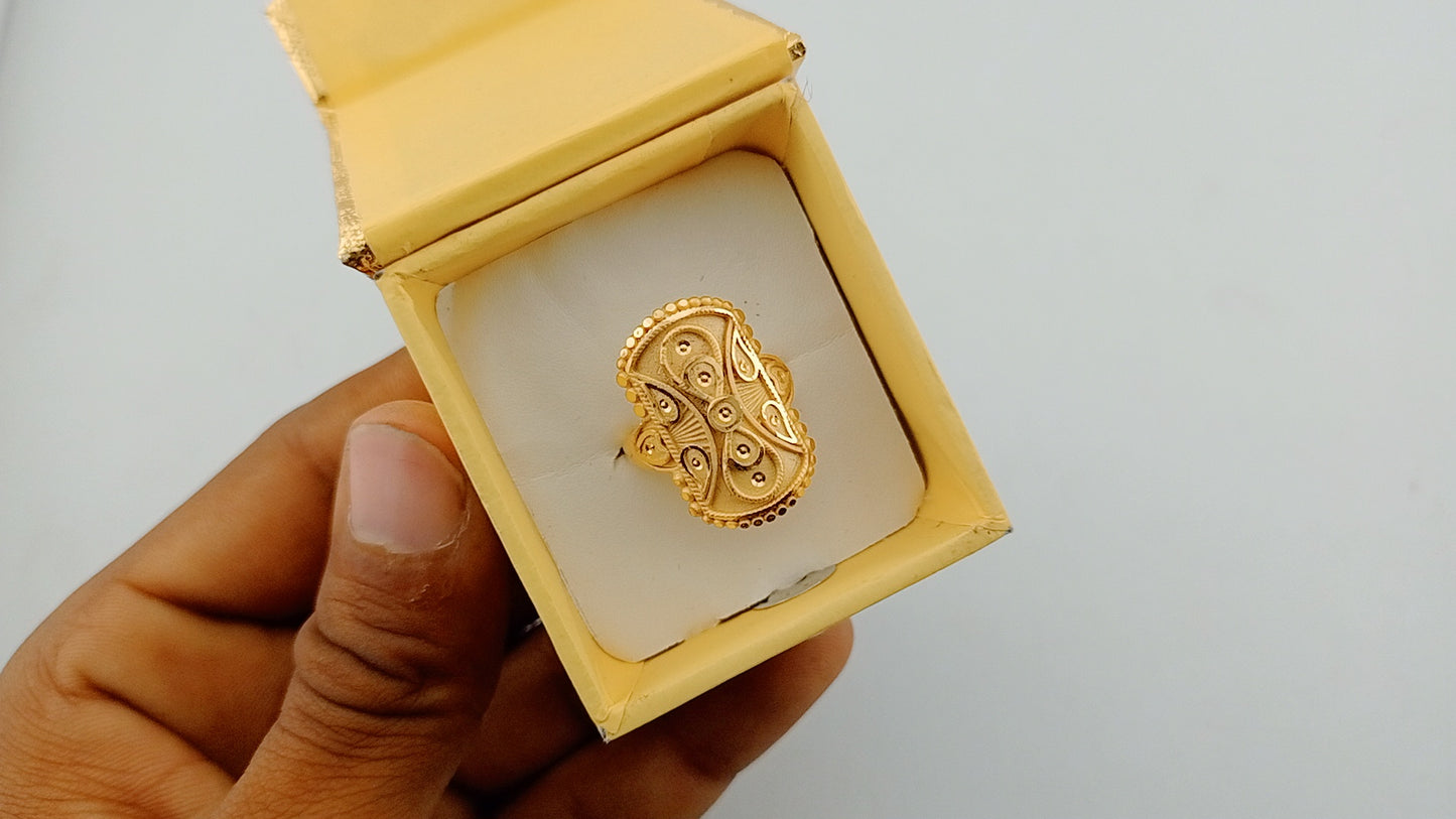 Fancy ring