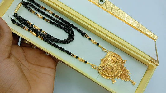 Small mangalsutra