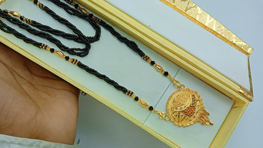 Small mangalsutra