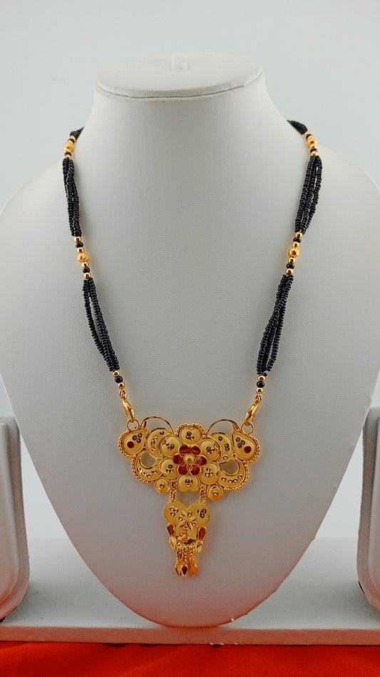 Small mangalsutra