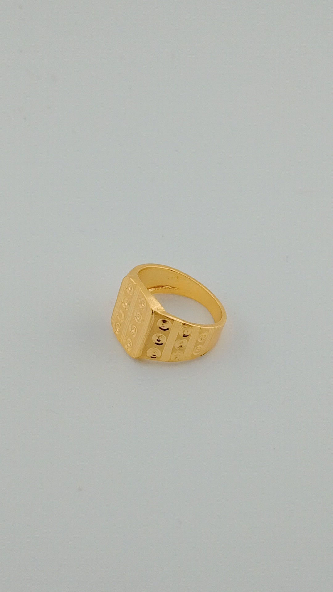 Jents ring