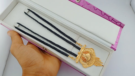 Small mangalsutra