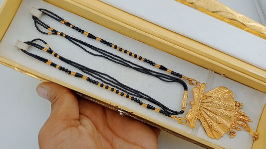 Small mangalsutra