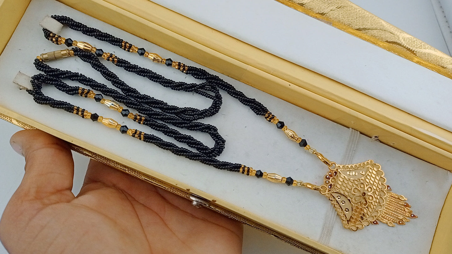 Small mangalsutra