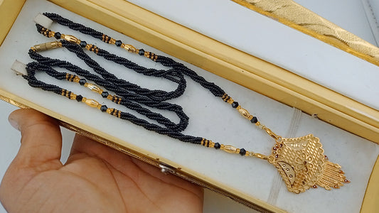 Small mangalsutra