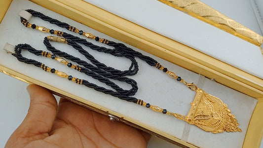 Small mangalsutra