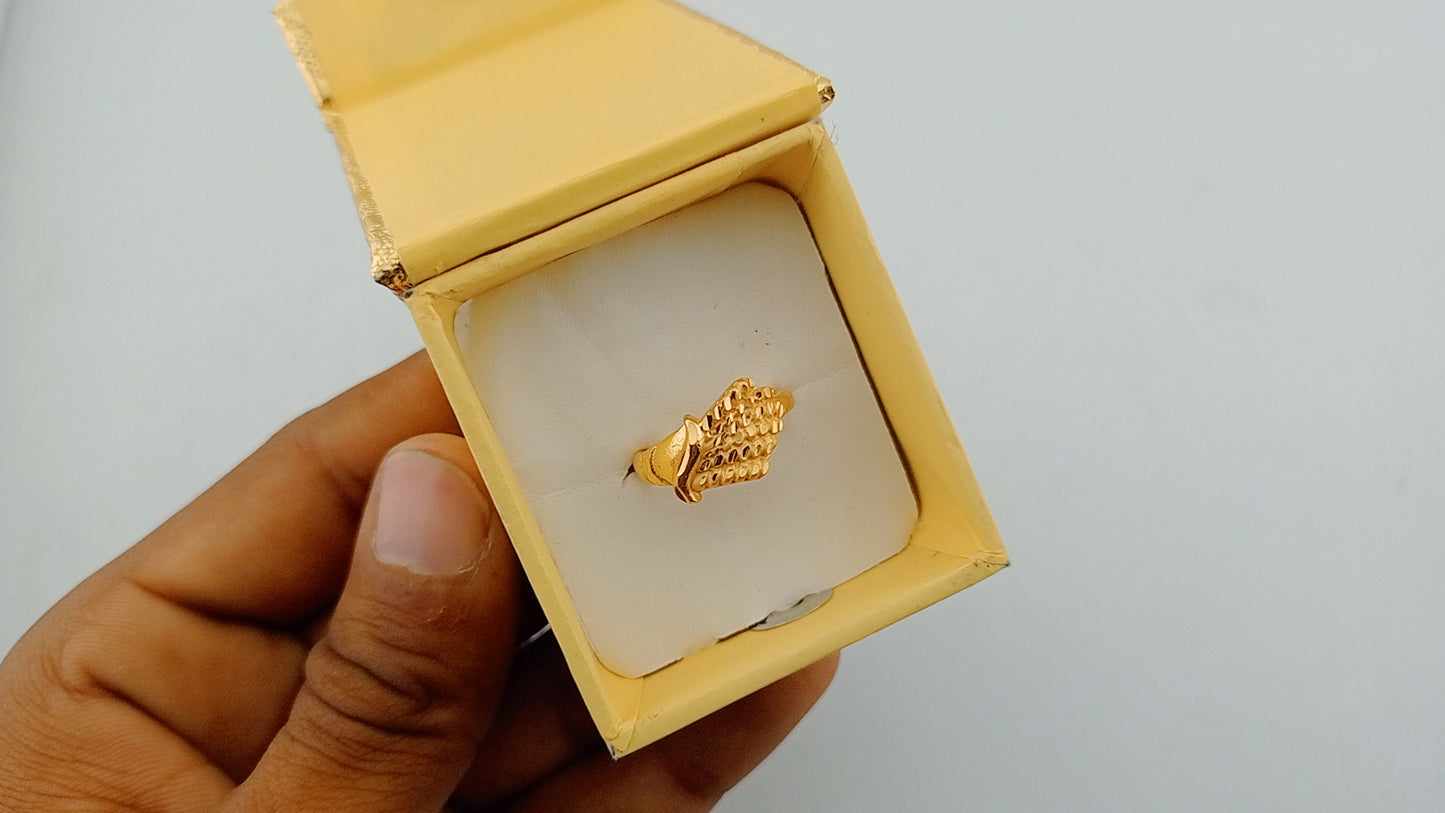Fancy ring